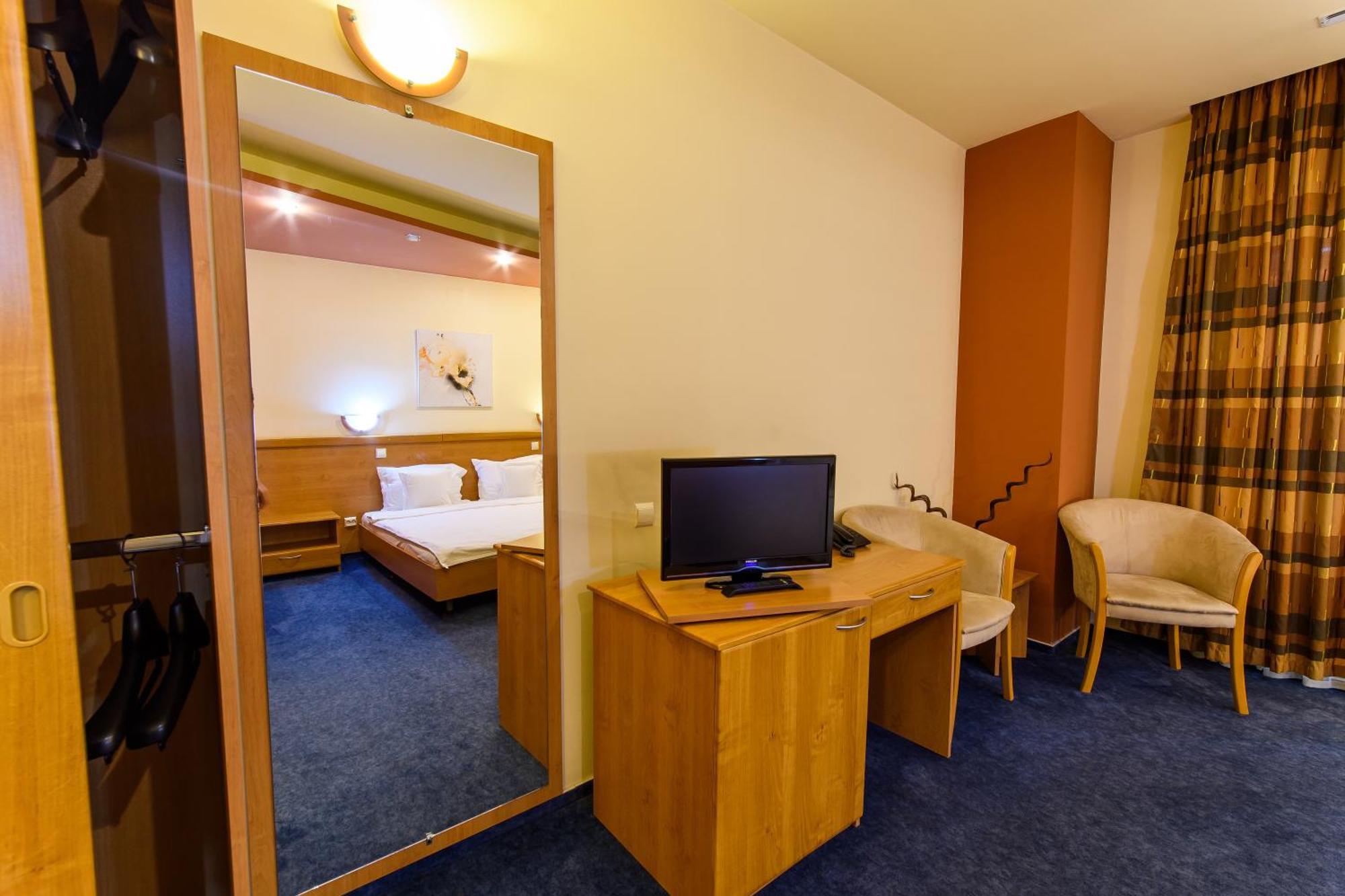 Hotel Torontal Temesvár Kültér fotó